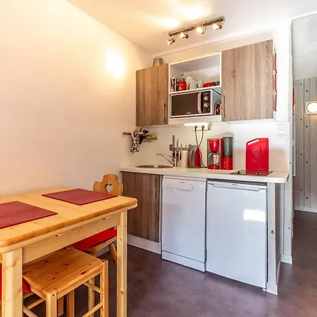 Apartment Renove A Plagne Centre, Acces Direct Pistes De Ski, Balcon, Parking Gratuit - Fr-1-351-79 La Plagne